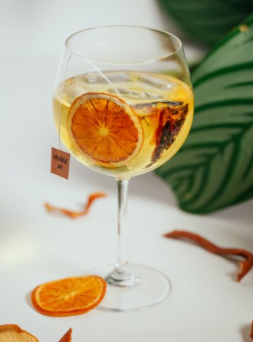 Cocktail avec et sans alcool, orange